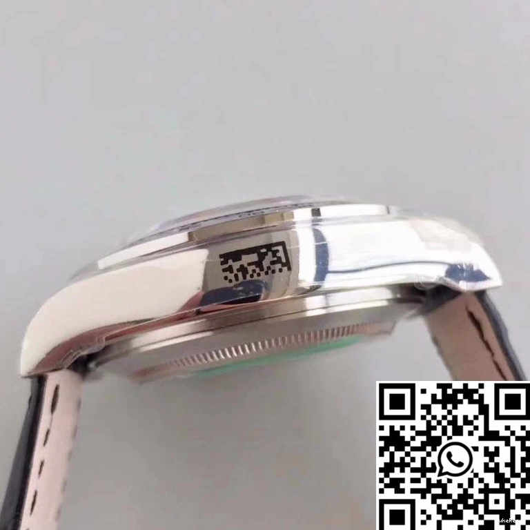 Factory Cosmograph Black Strap Daytona Rolex Leather 116520 JH 0209